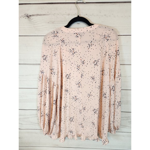 a.n.a A New Approach‎ Women's Pink Printed Long Sleeve V-Neck Blouse Size Medium - Picture 2 of 6